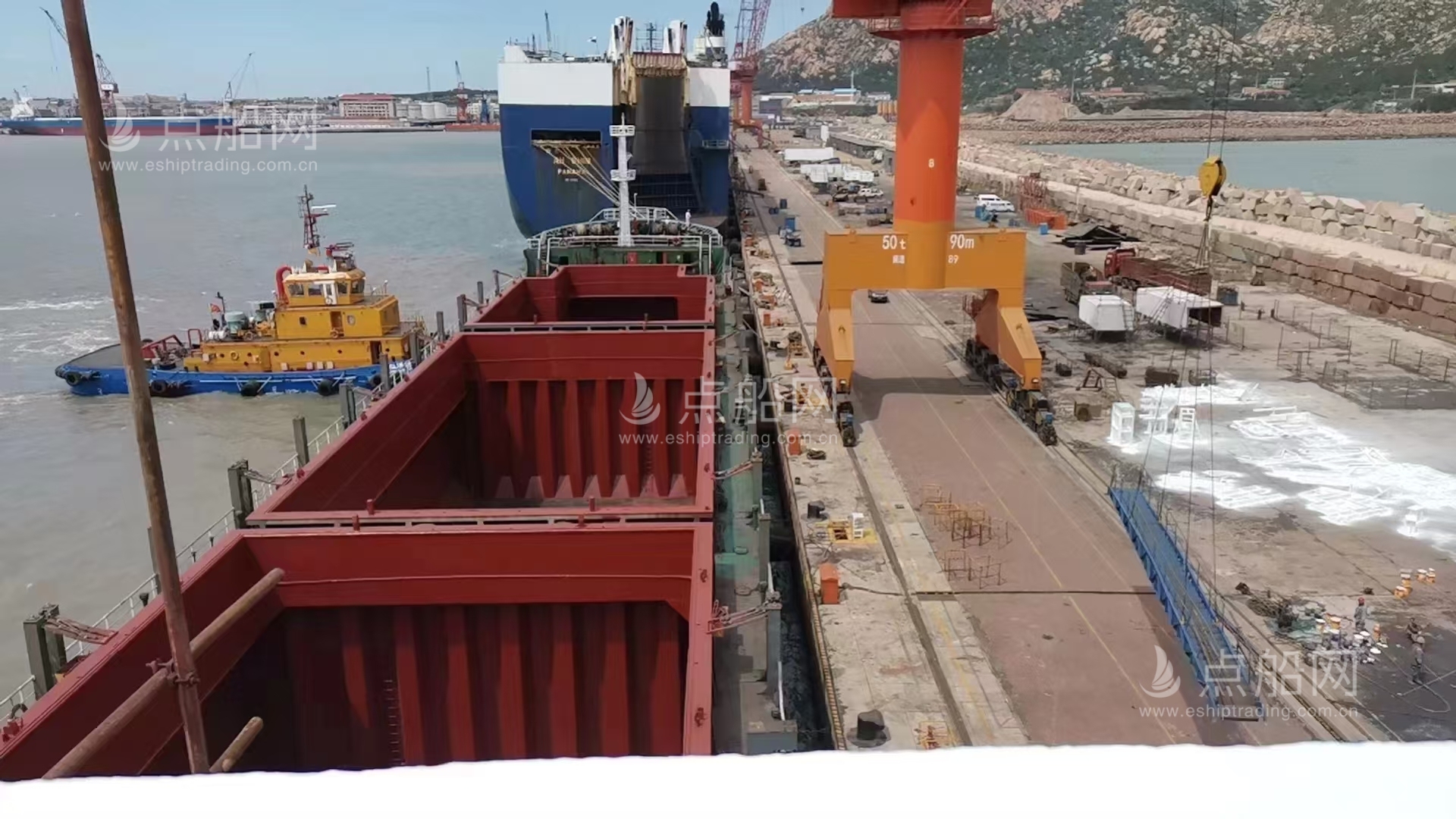 出售734箱集装箱船