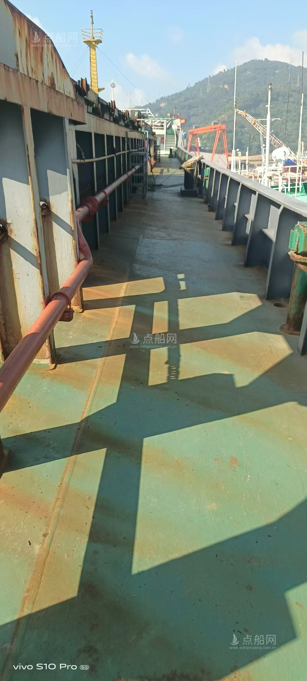 出售10100吨散货船