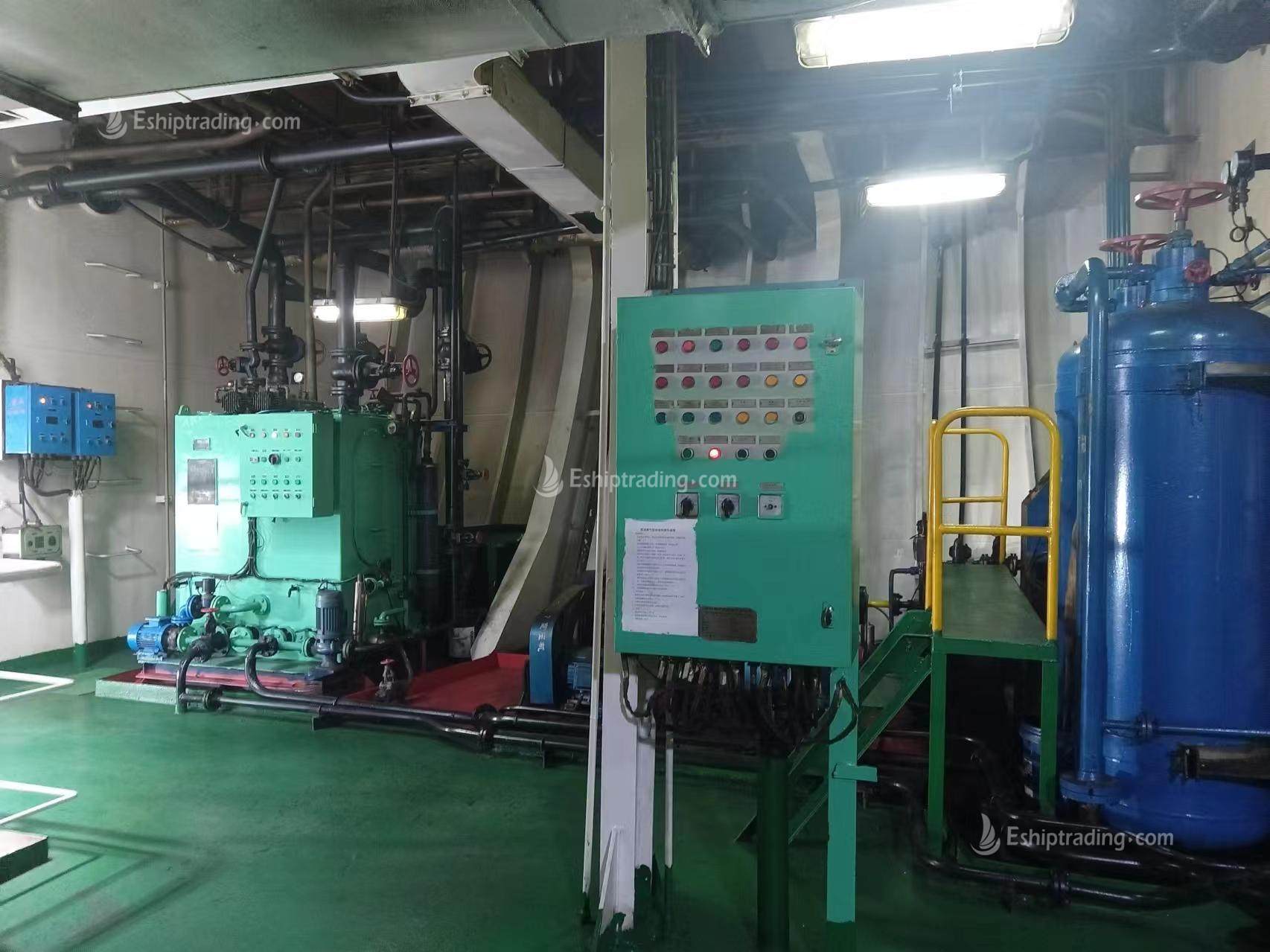 9000 T Product Oil Tanker For Sale