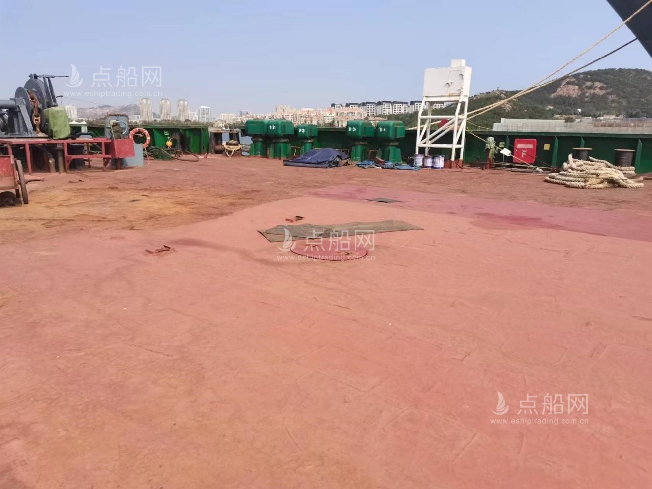 出售330尺无动力驳船