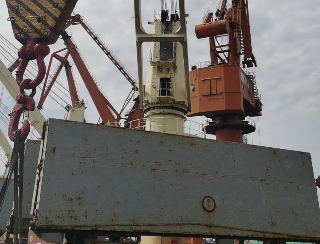 出售48893吨散货船