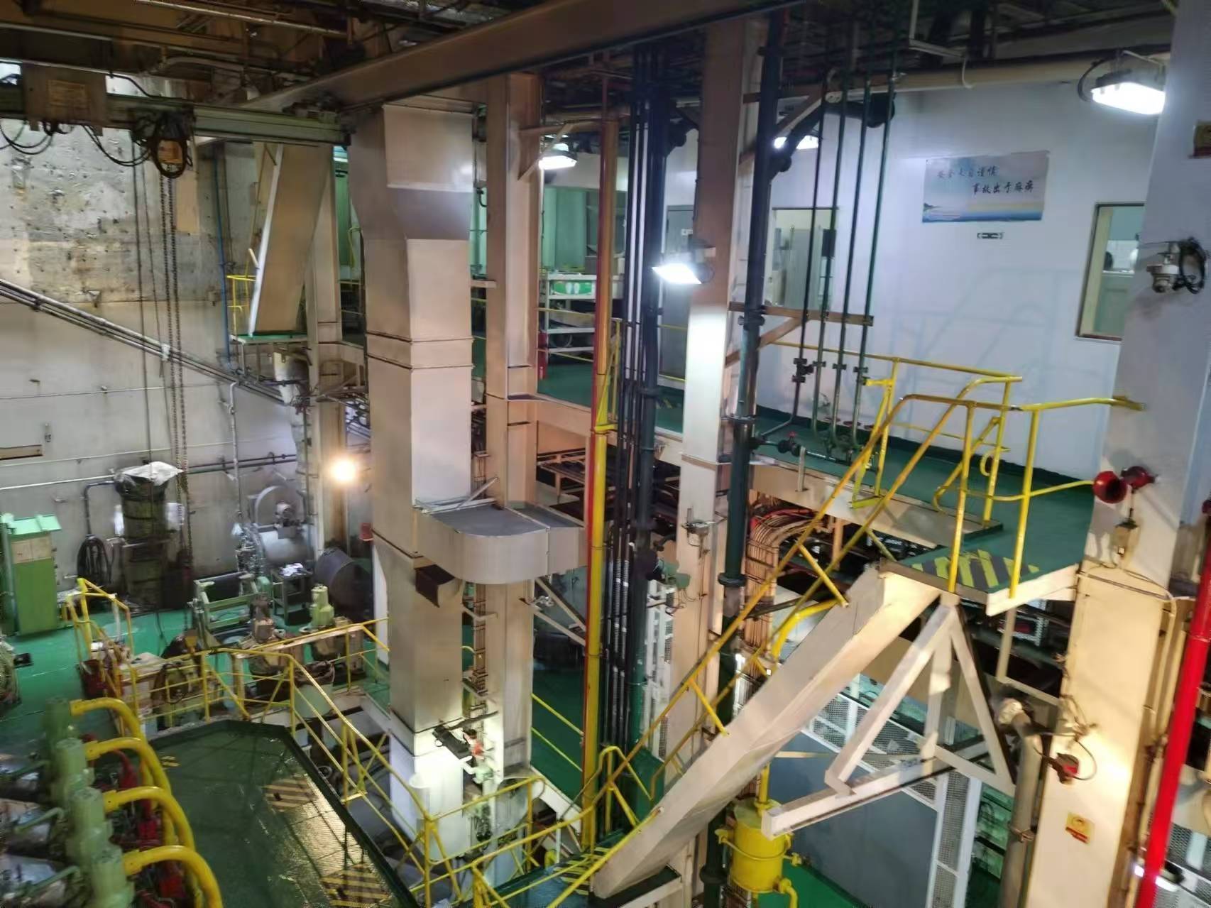 出售48893吨散货船