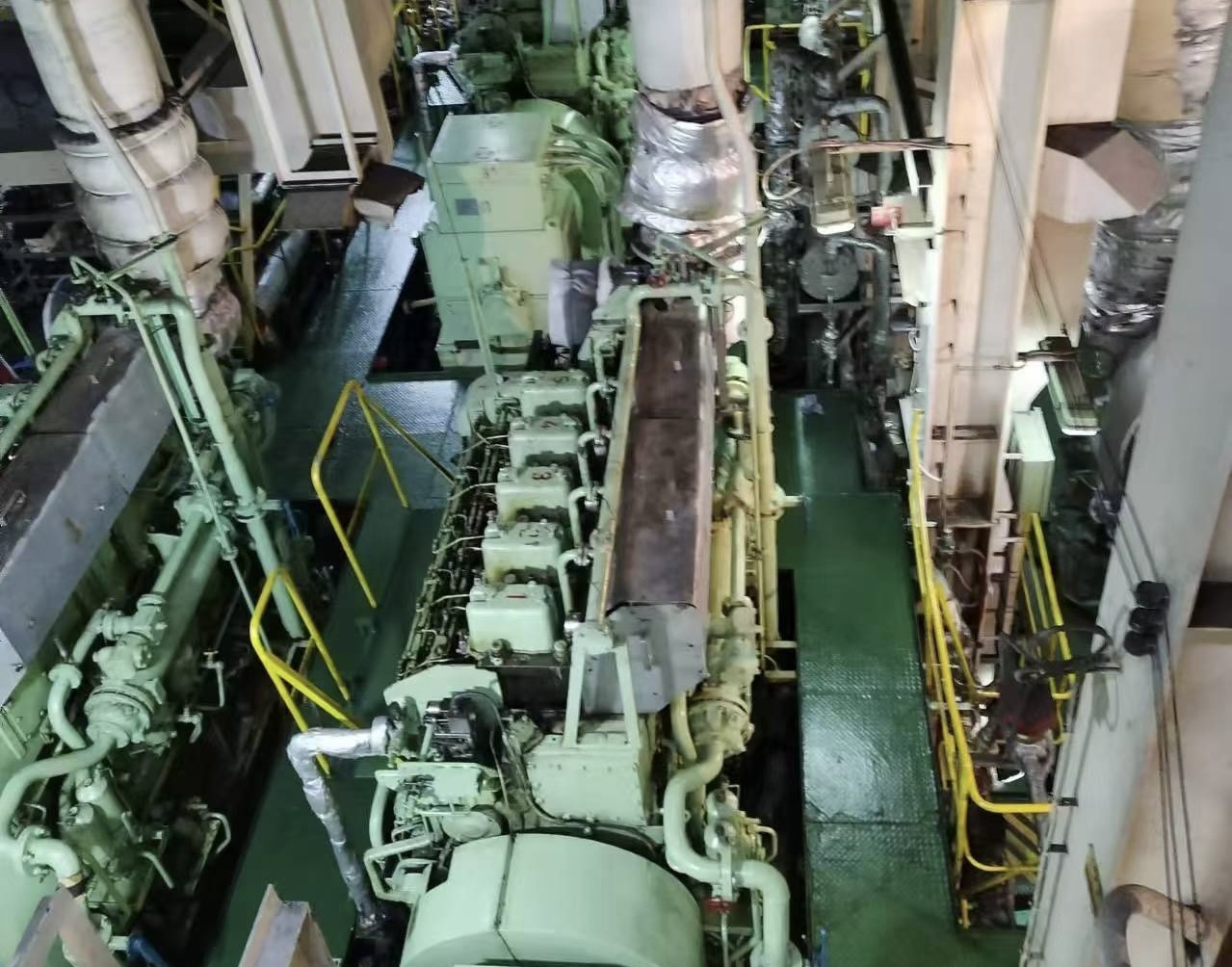 出售48893吨散货船