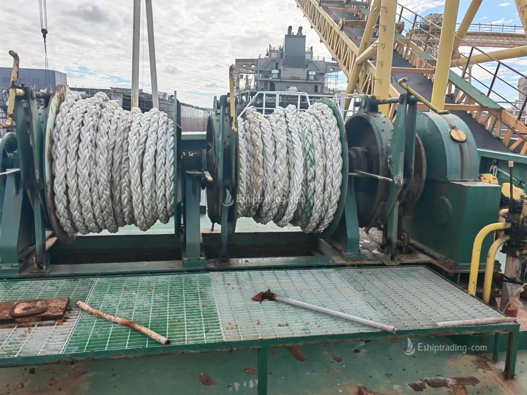 10600 T Self Suction-Unloading Sand Carrier  For Sale