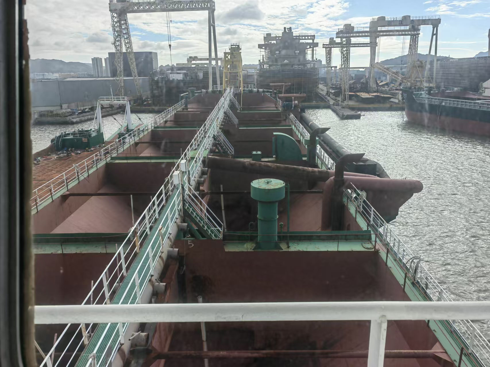 出售10600吨自吸自卸砂船