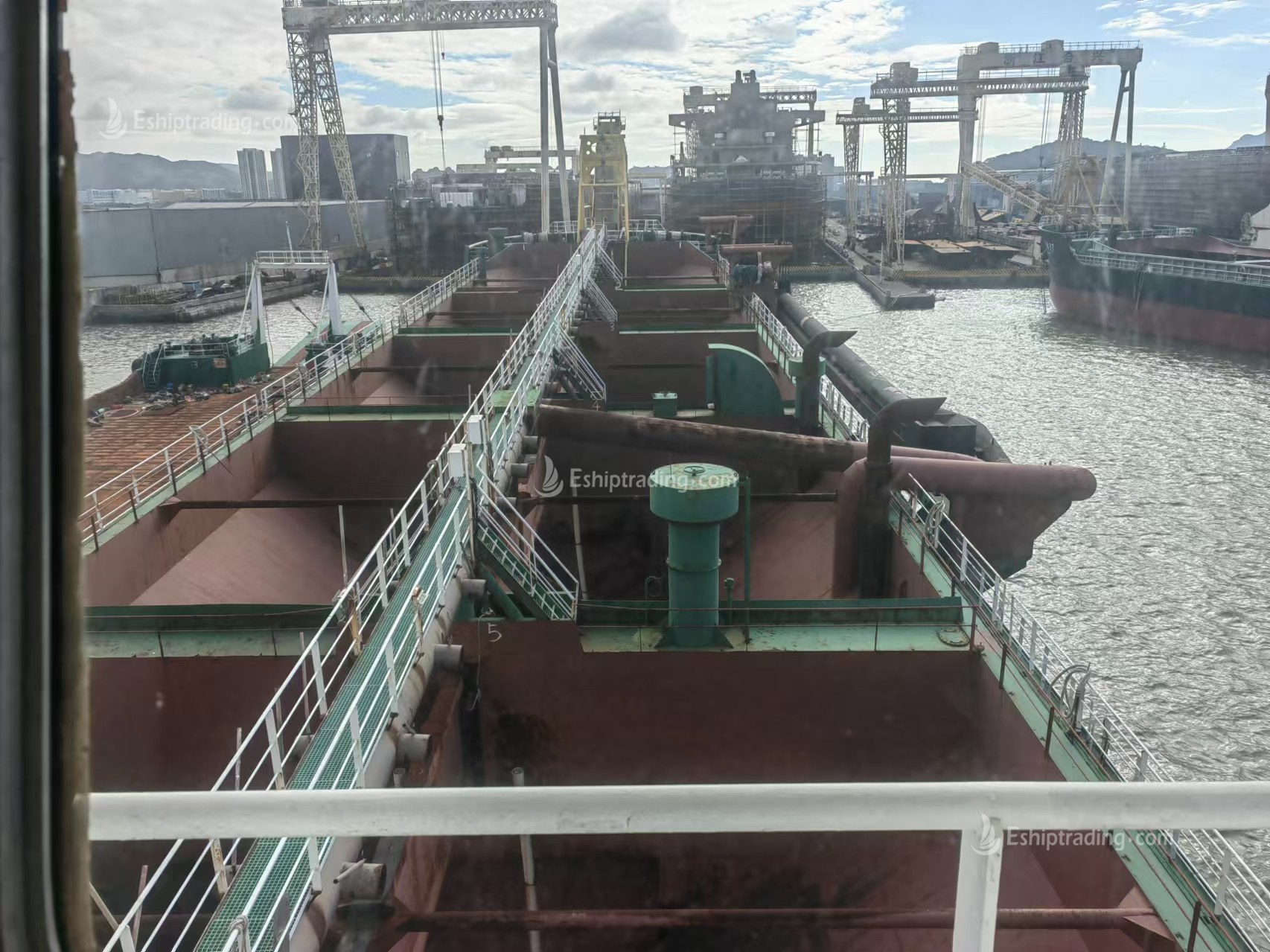 10600 T Self Suction-Unloading Sand Carrier  For Sale