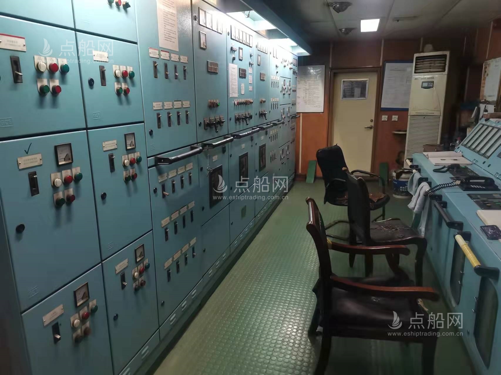 出售9066吨成品油船