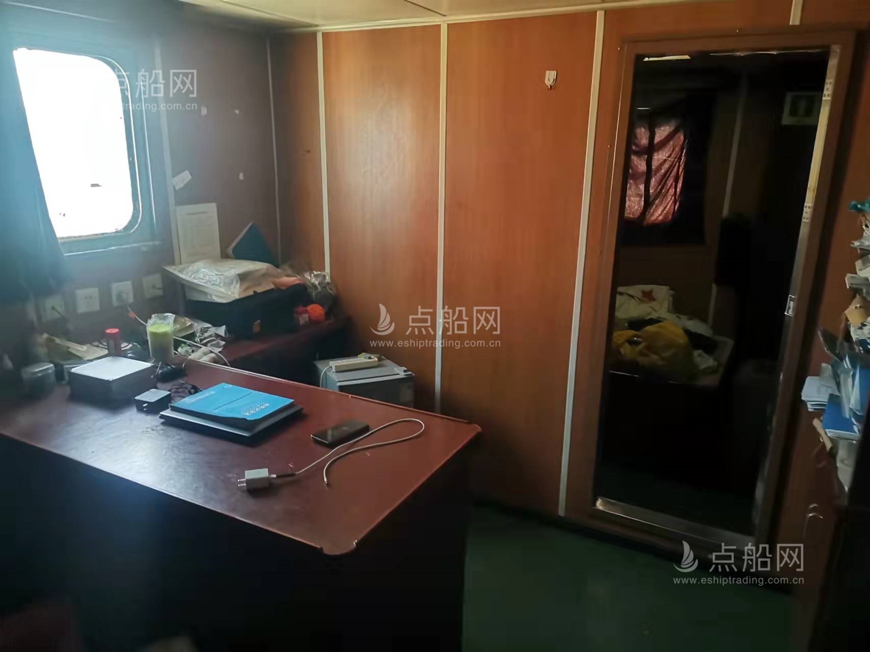 出售9066吨成品油船