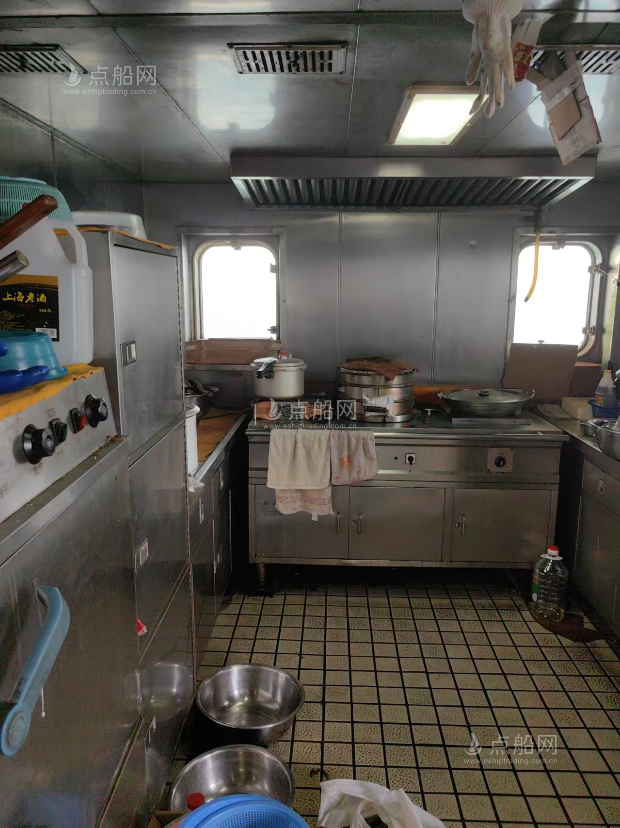 出售13084吨成品油船