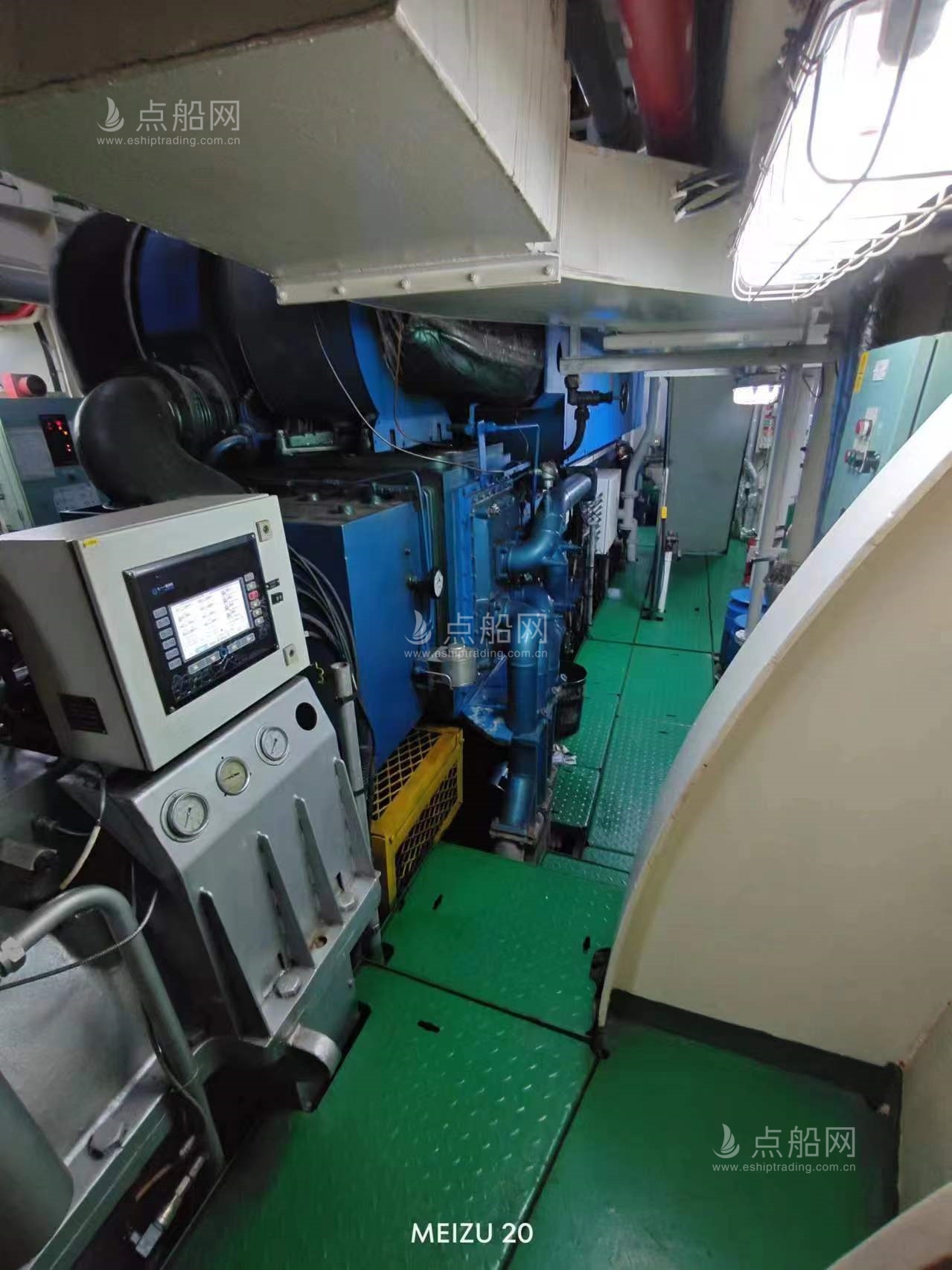 出售10856吨成品油船