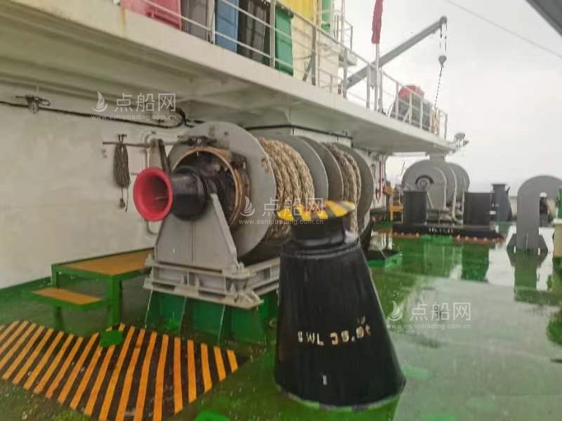 出售10856吨成品油船