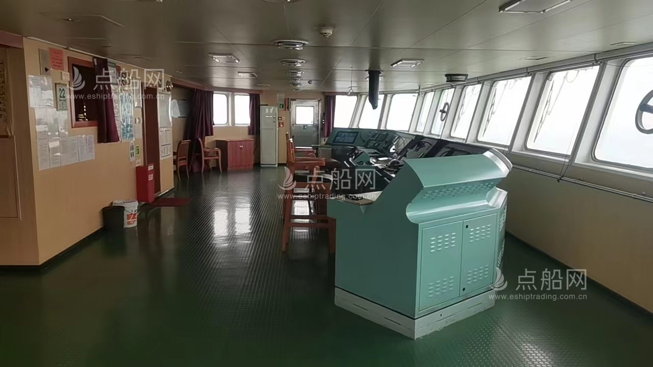 出售10856吨成品油船