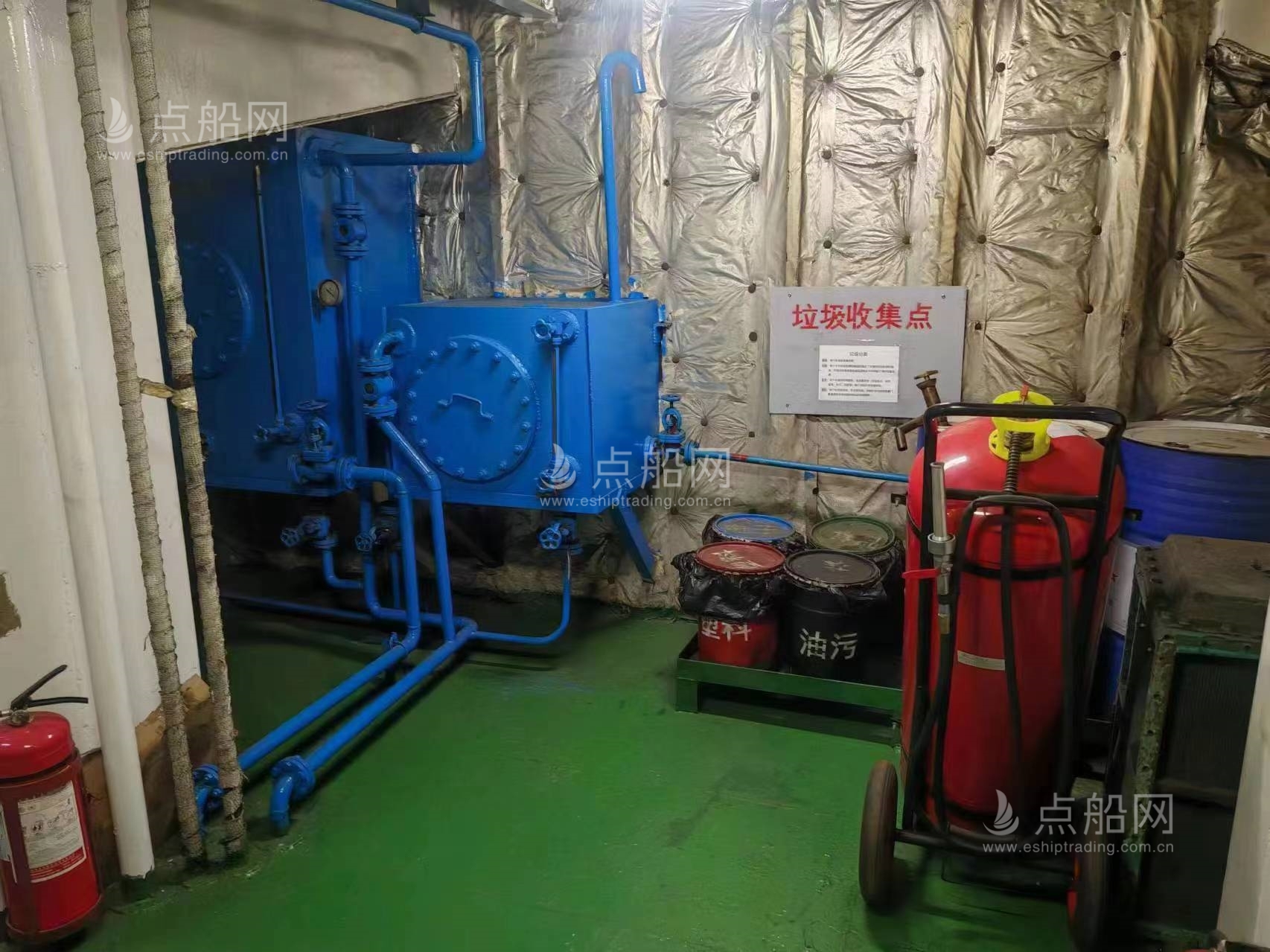 出售720箱集装箱船