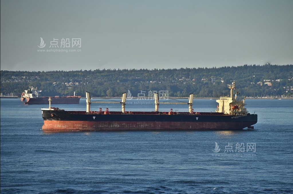 出售56700吨散货船