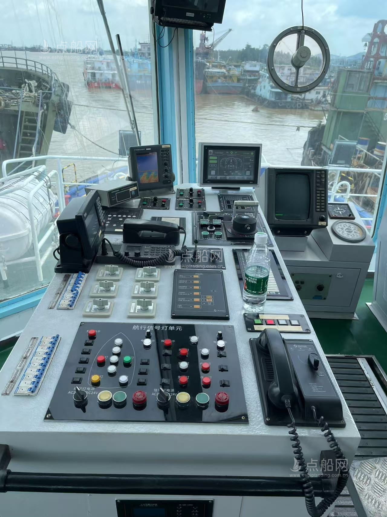 出售5000 马力港作拖轮