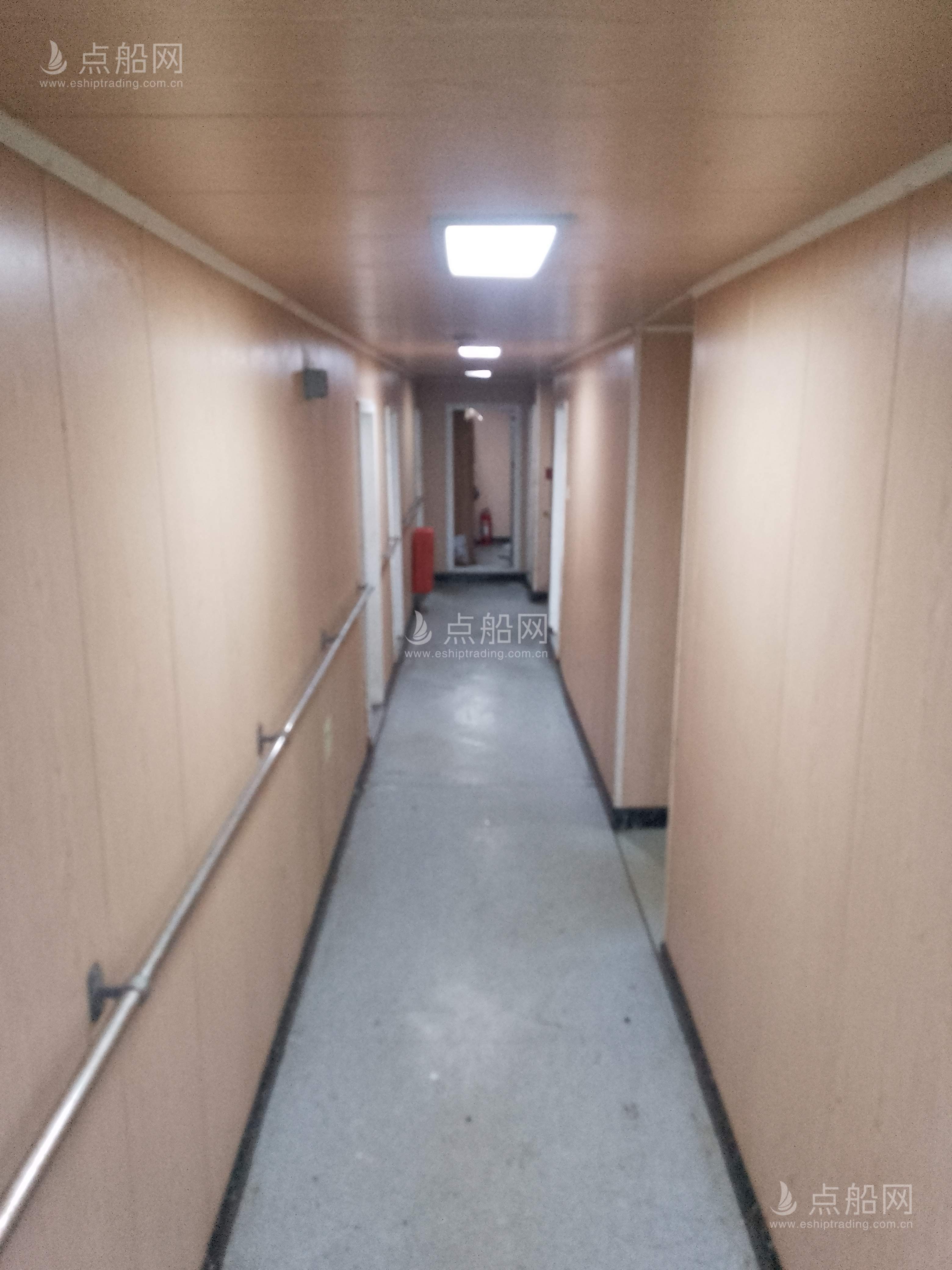 出售9863吨散货船