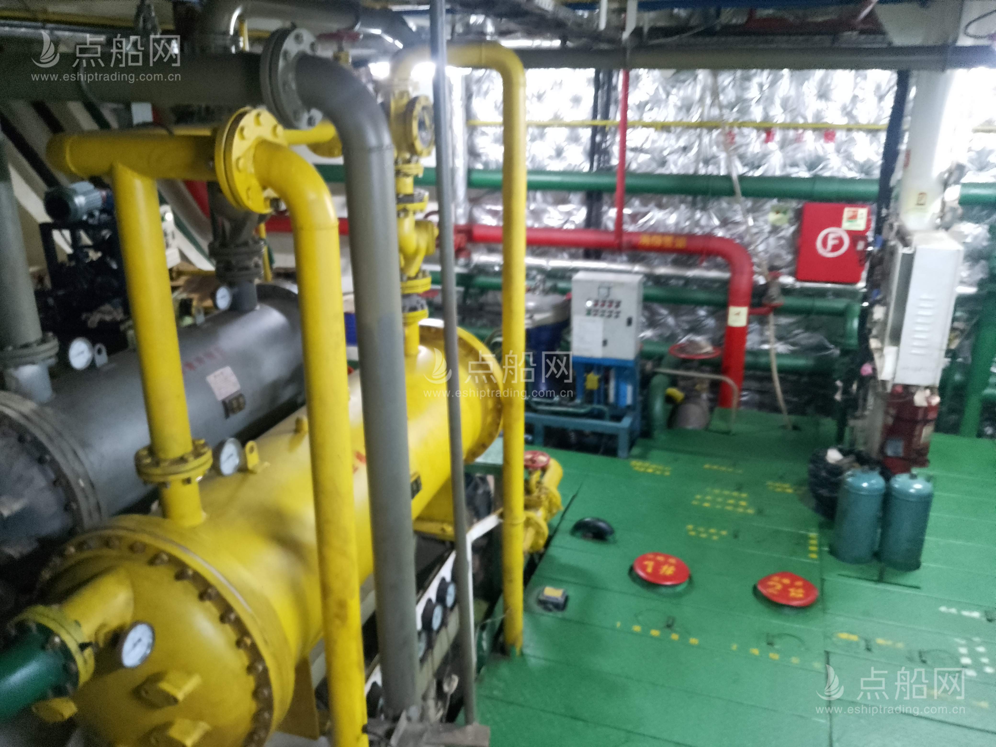 出售9863吨散货船