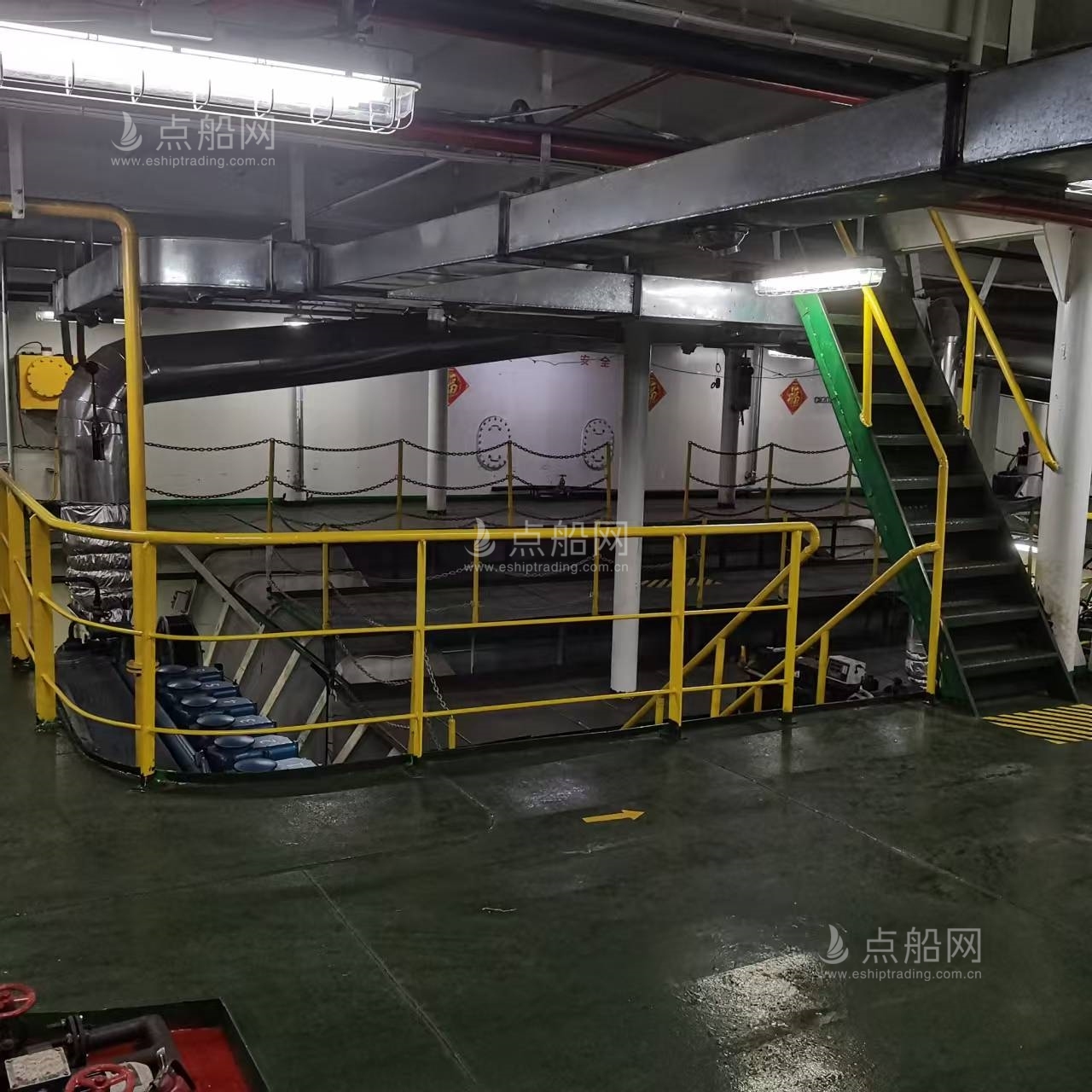 出售8702吨散货船