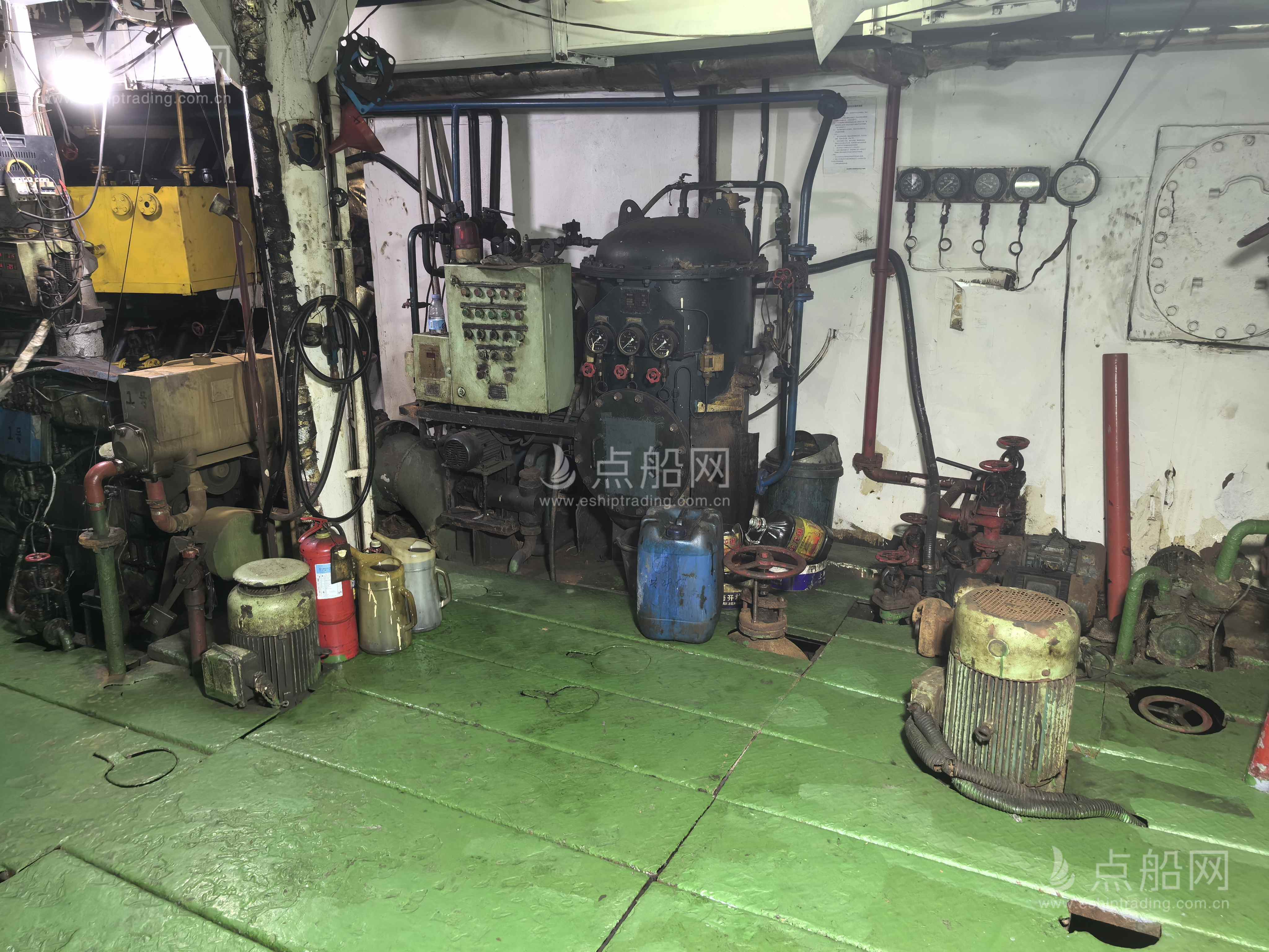 出售5081吨散货船