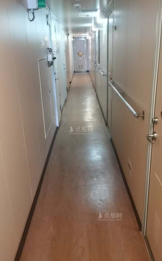 出售1577箱集装箱船