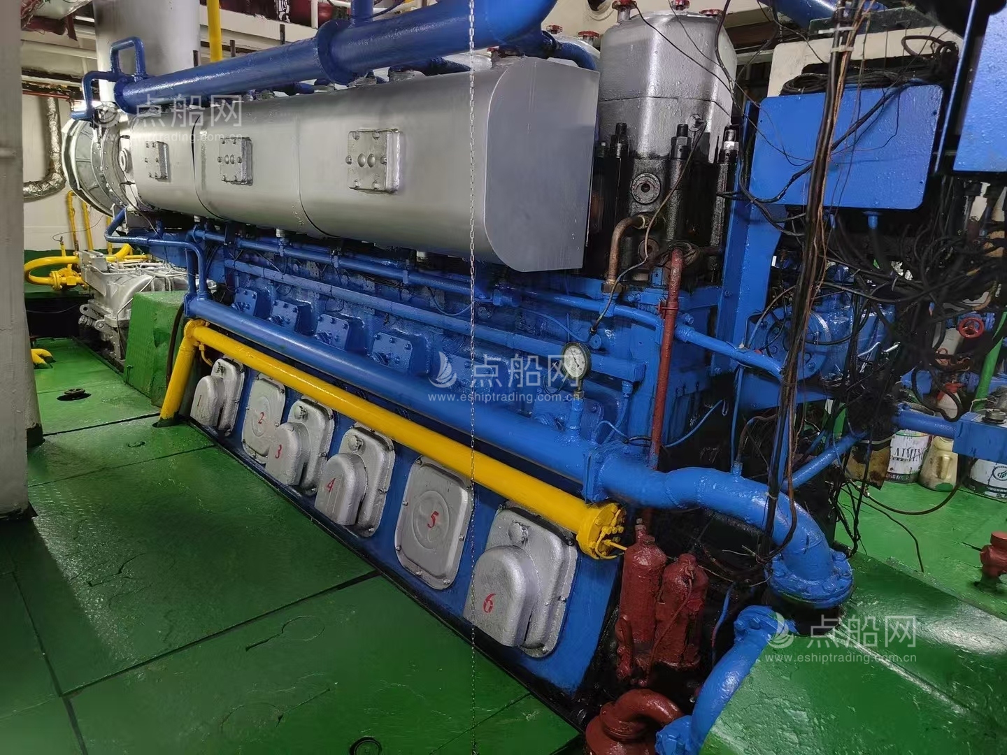 出售3773吨成品油船