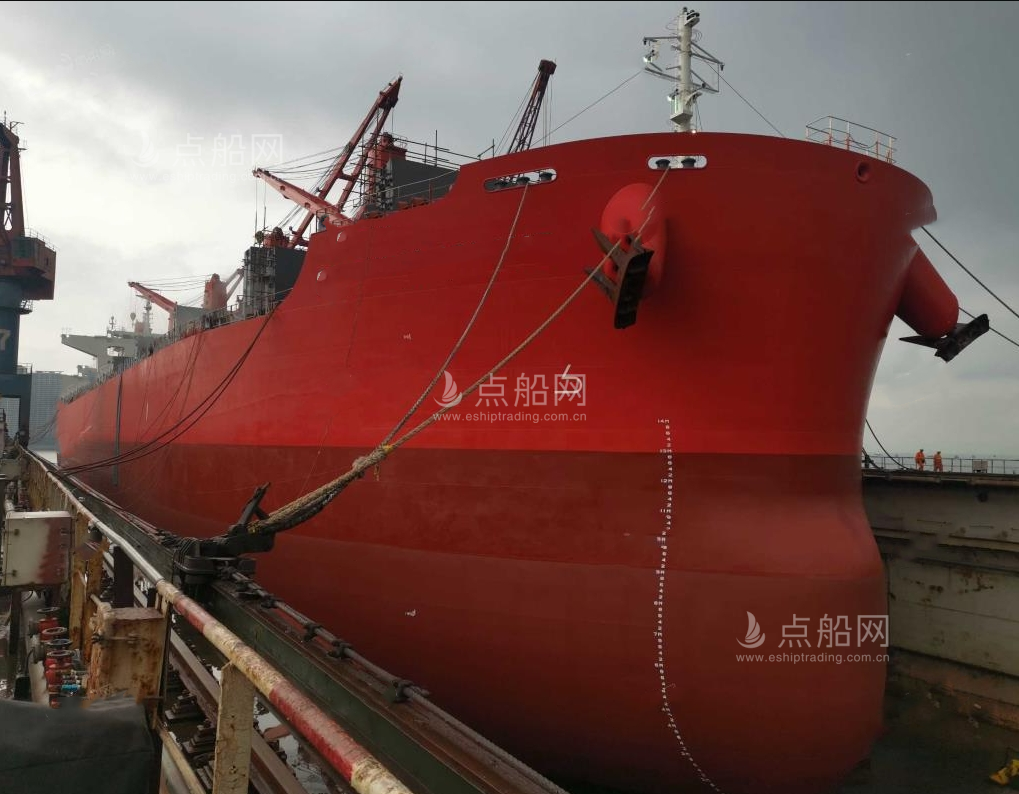 出售61400吨散货船