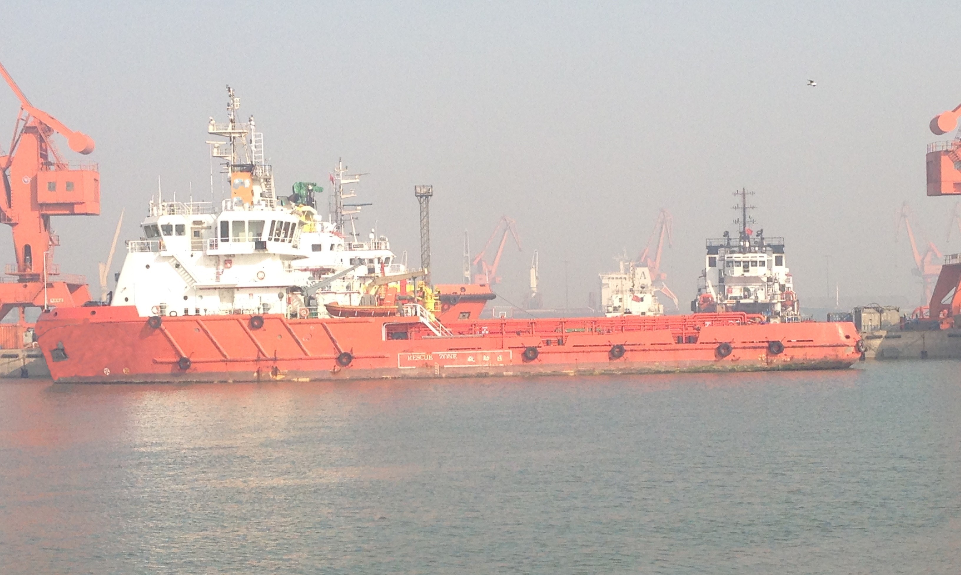 出售6000 马力平台供应船