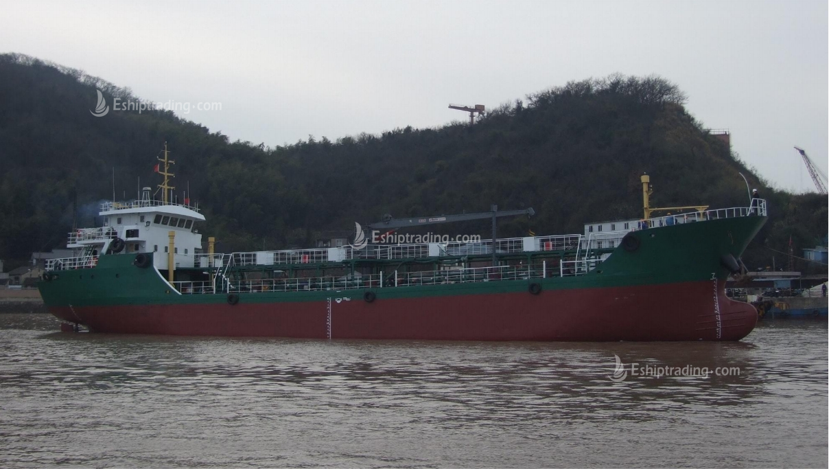 862 T Product Oil Tanker For Sale