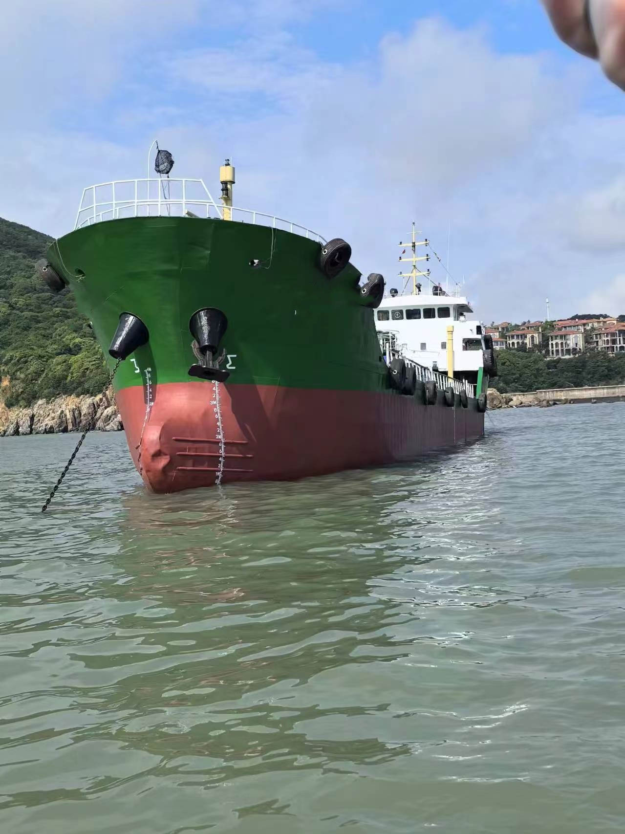 出售862吨成品油船