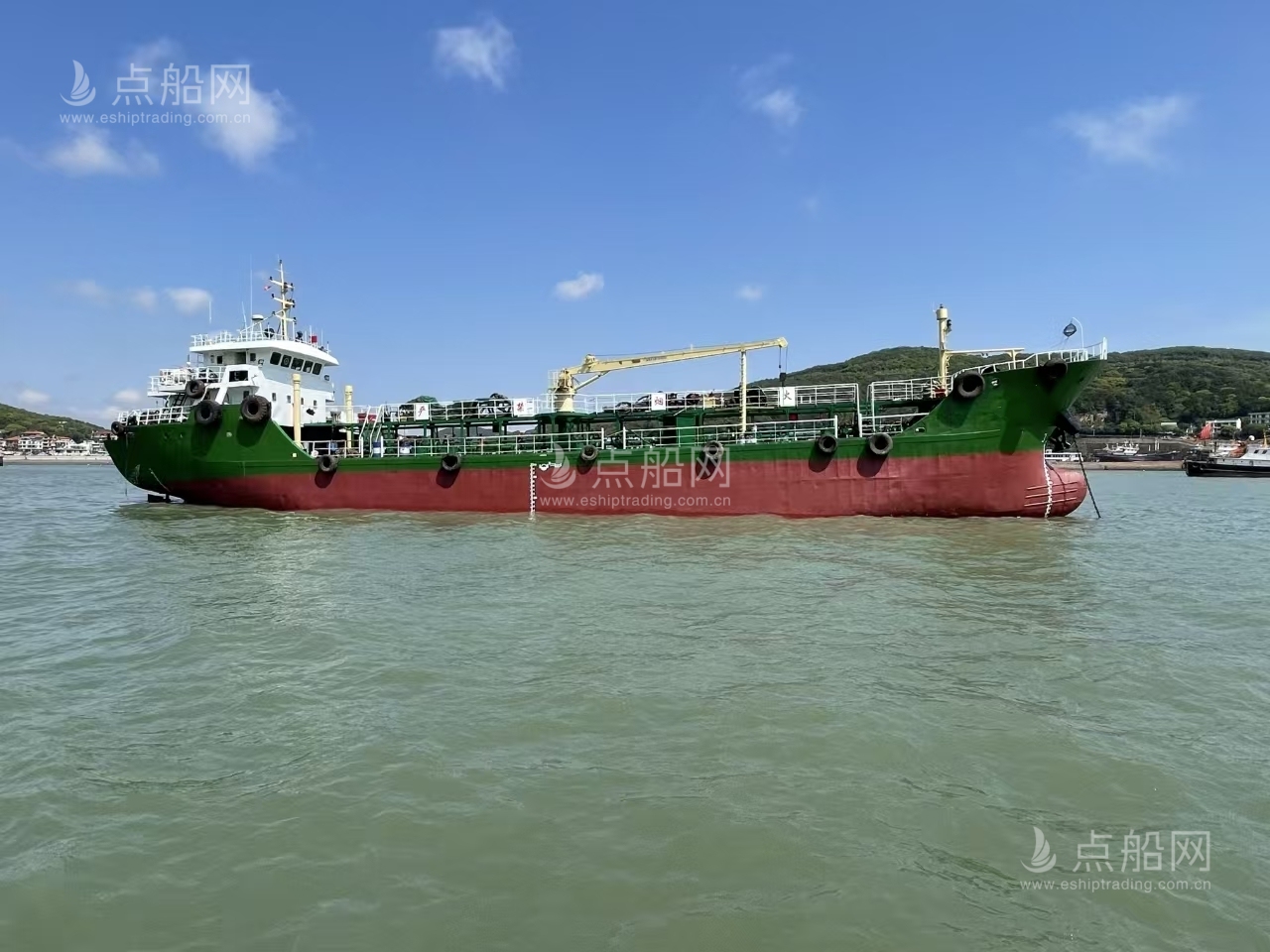 出售862吨成品油船
