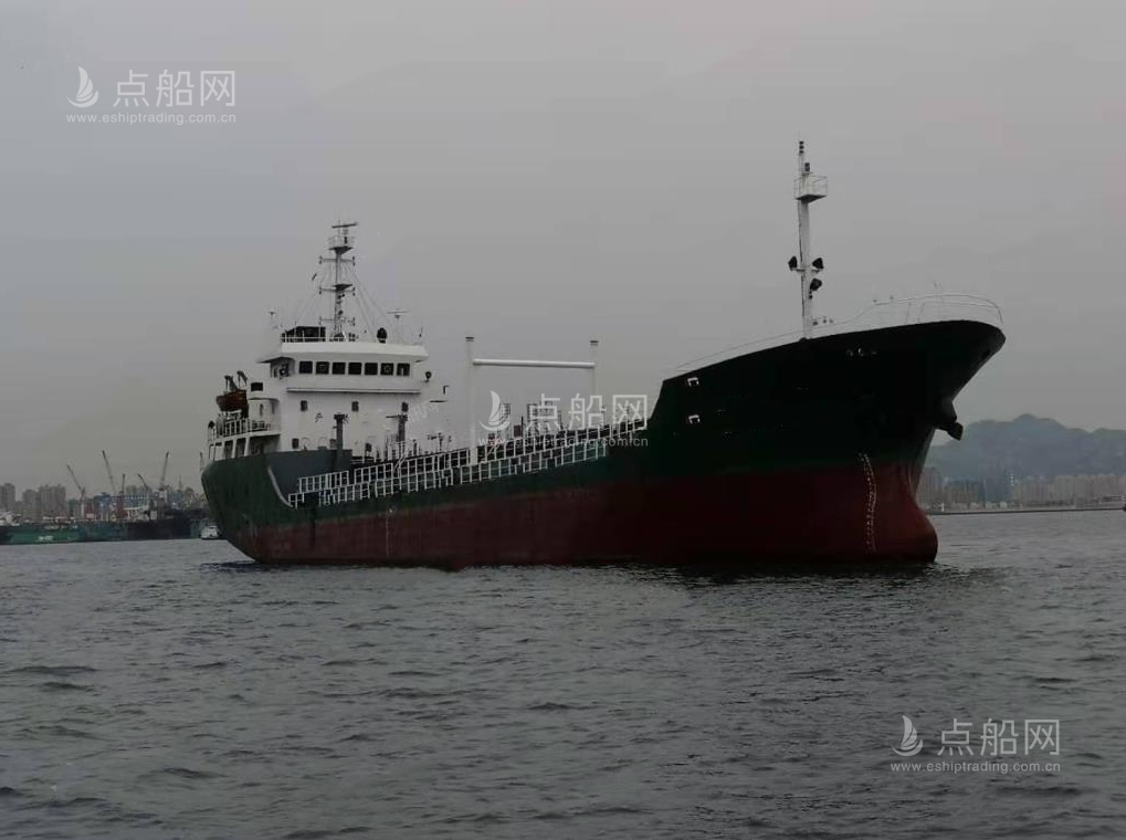 出售3150吨成品油船