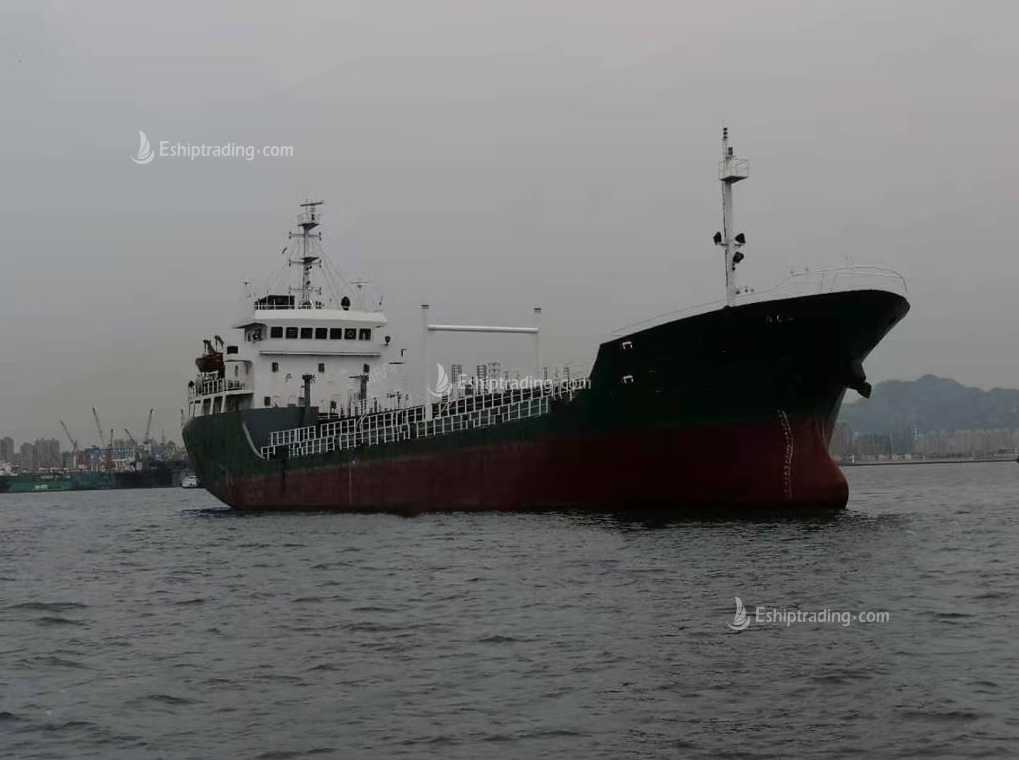 3150 T Product Oil Tanker For Sale
