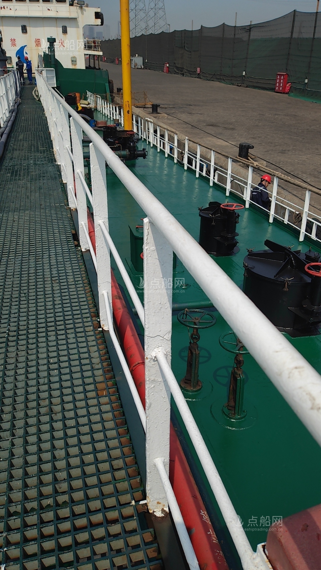 出售3150吨成品油船