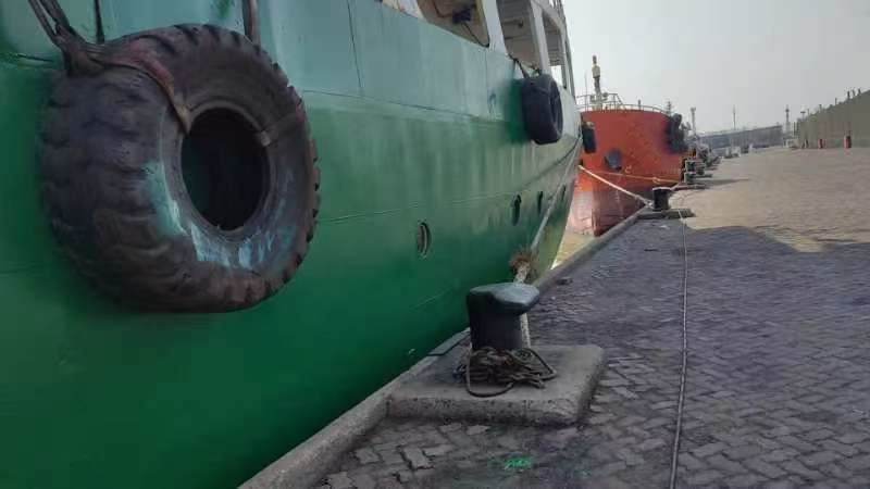 出售3150吨成品油船