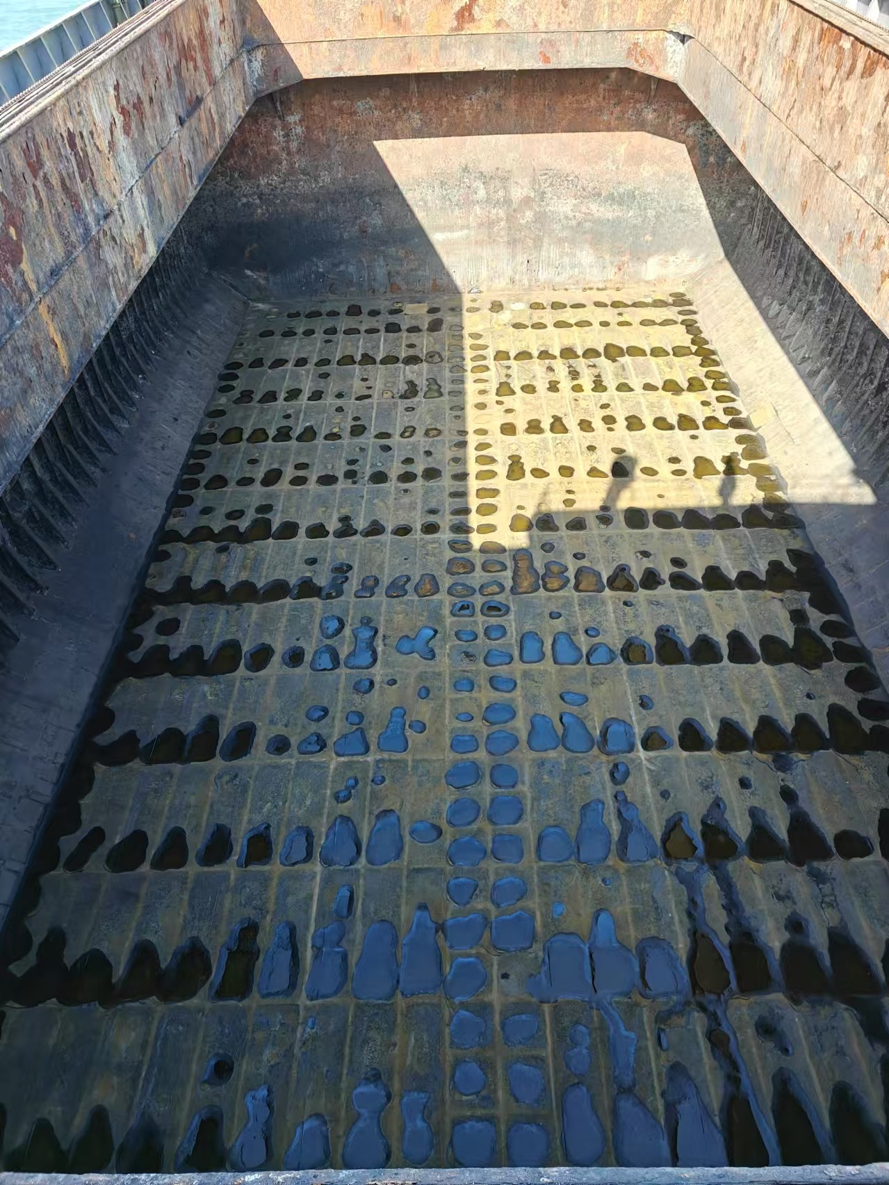 出售10769吨散货船