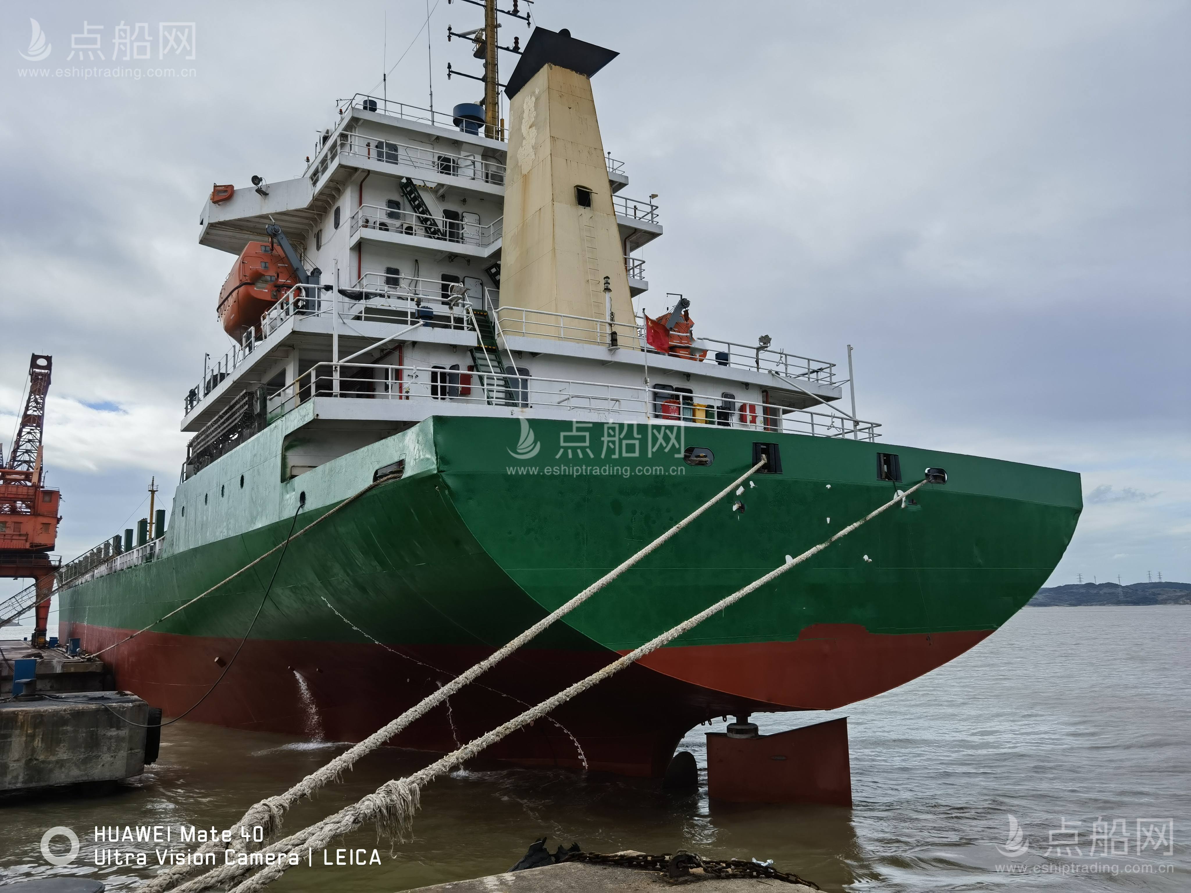 出售674箱集装箱船