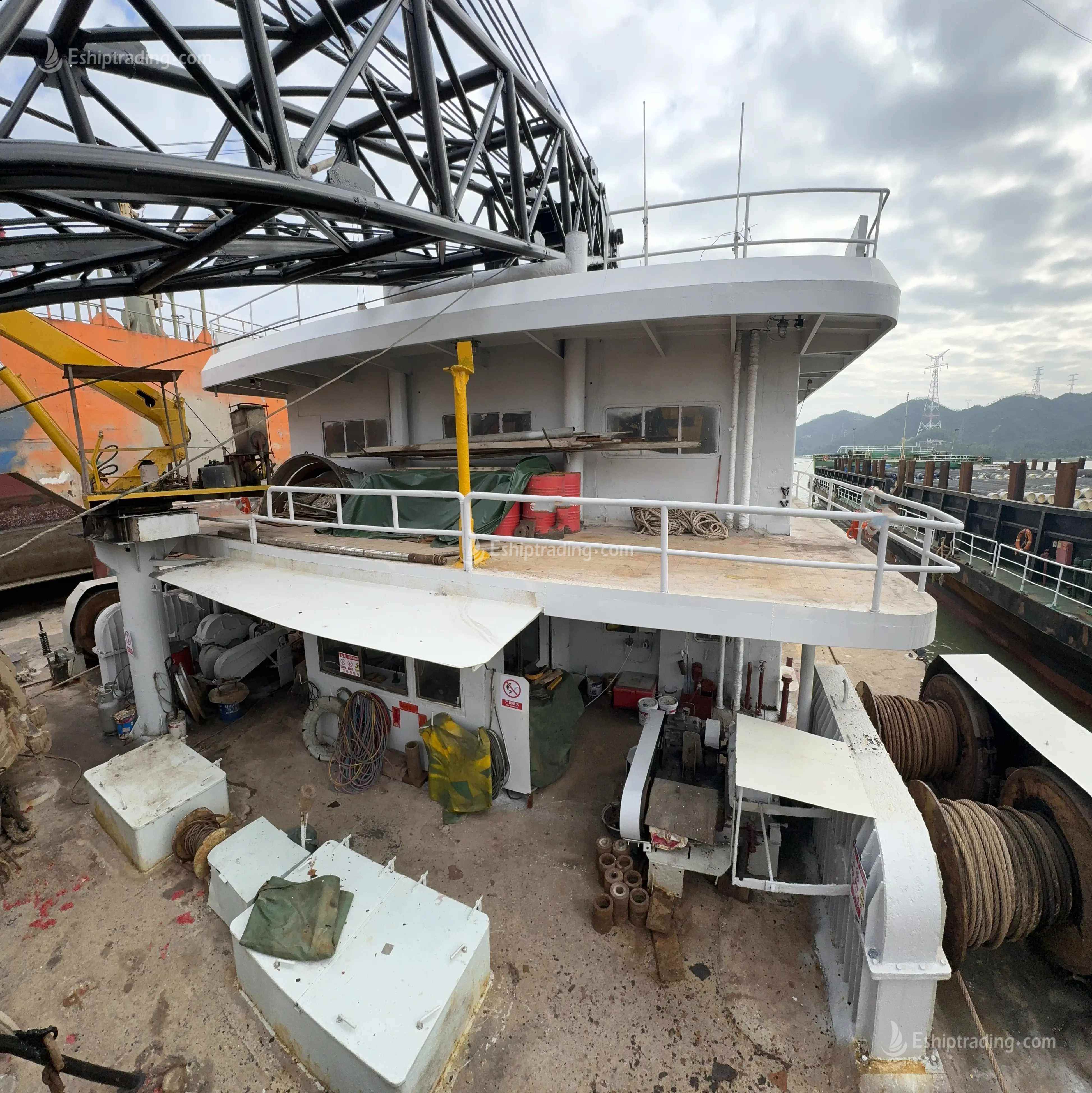 10 m³ Grab Dredger For Sale