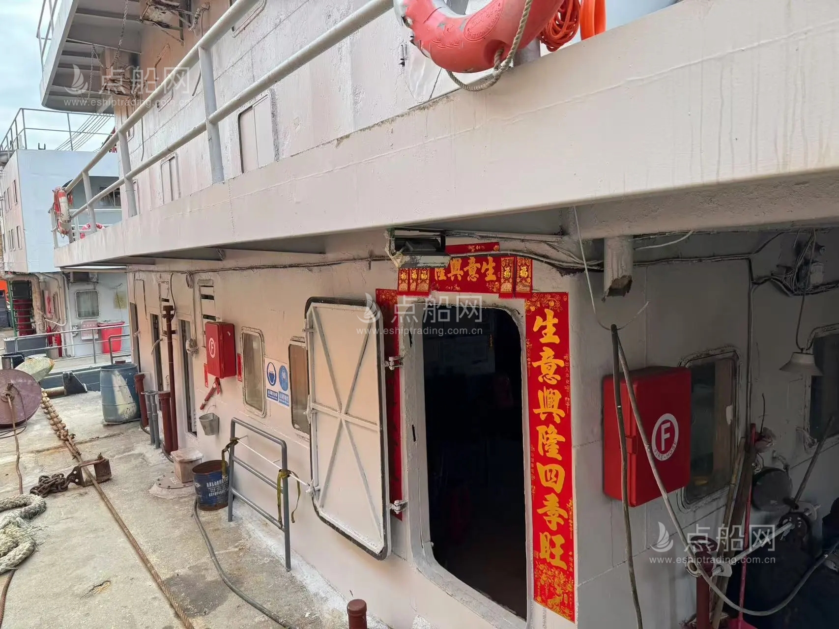 出售10m³抓斗挖泥船