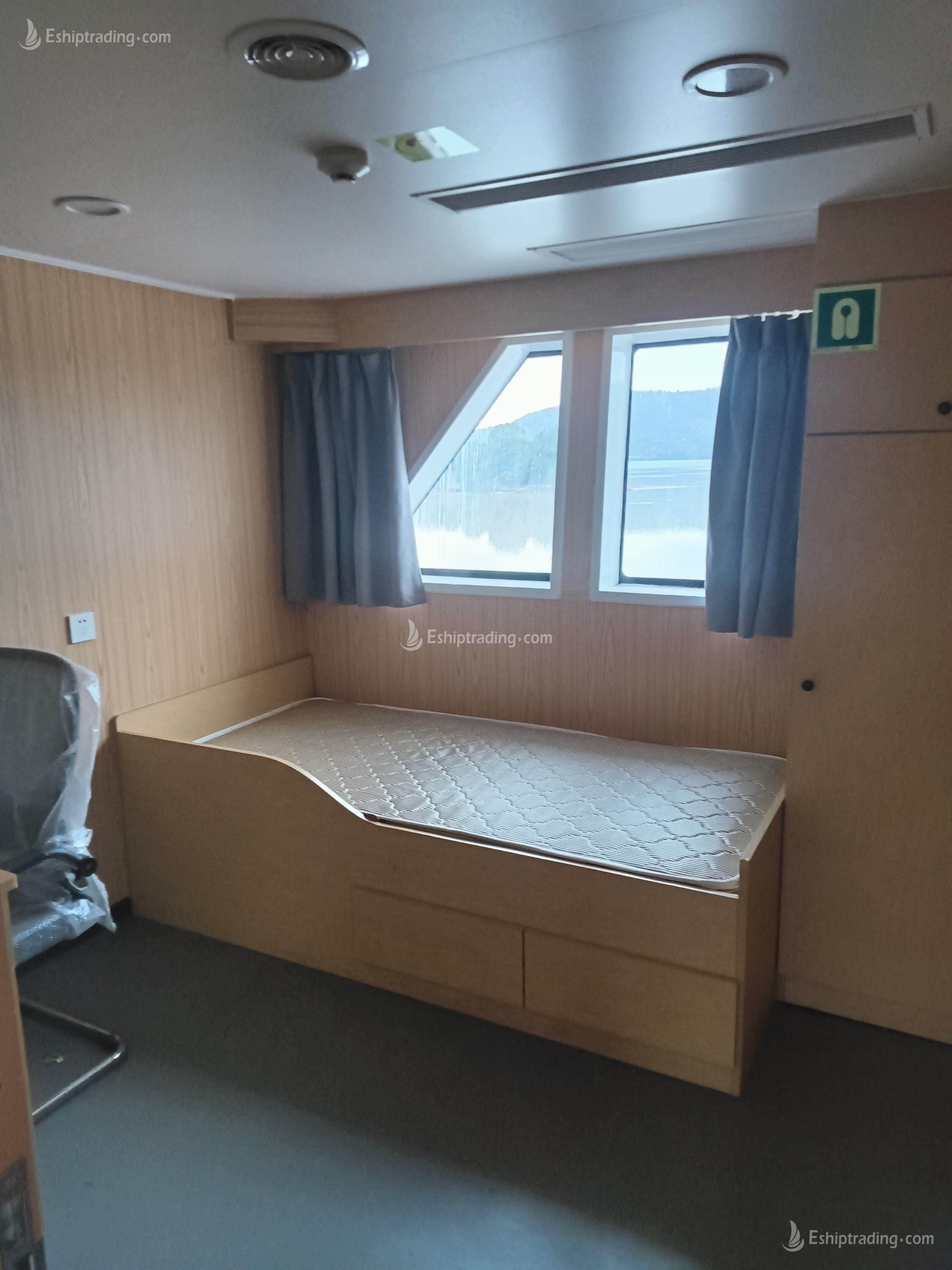 12 P Wind power operation and maintenance Ship For Sale