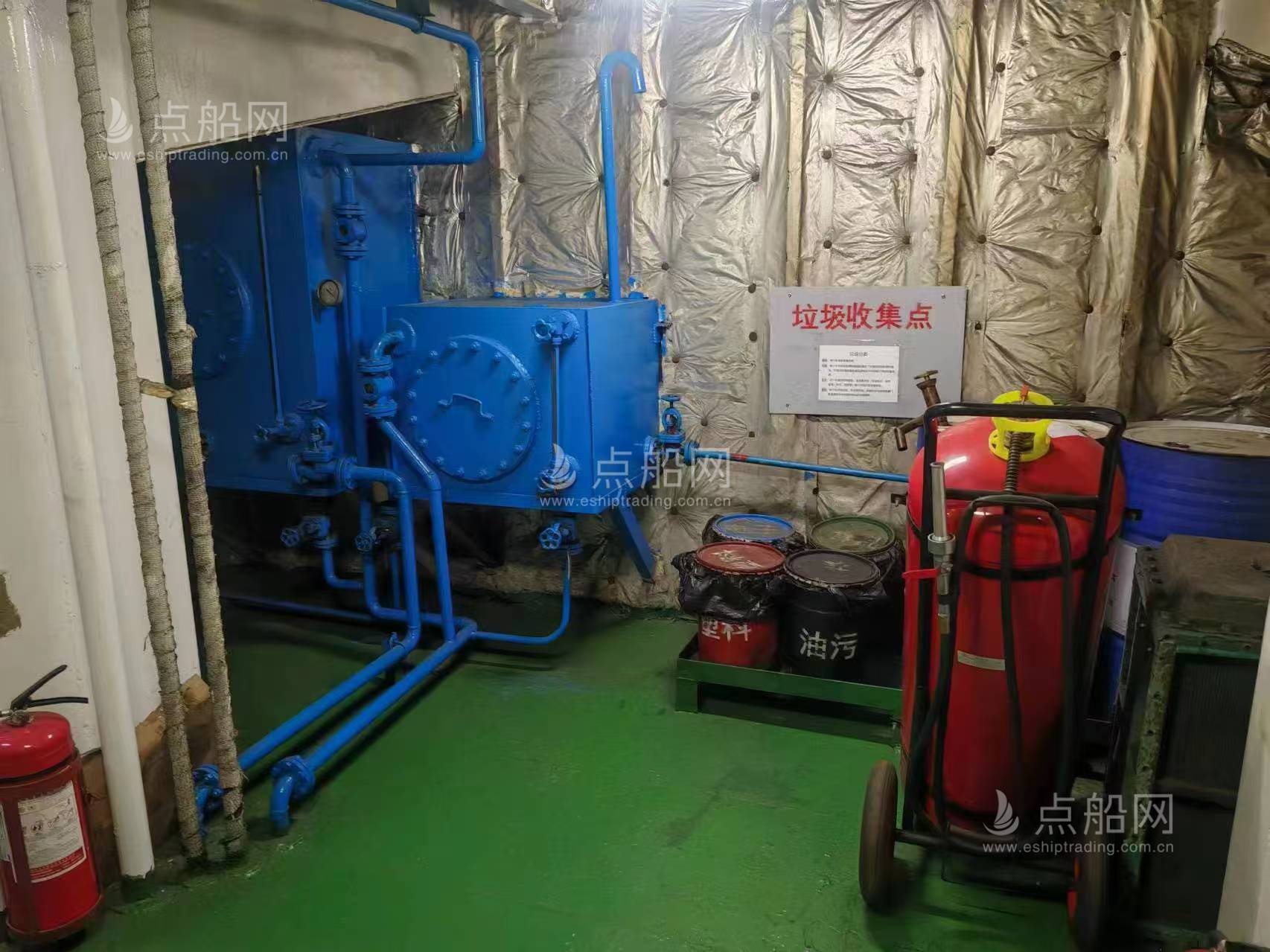 出售684箱集装箱船