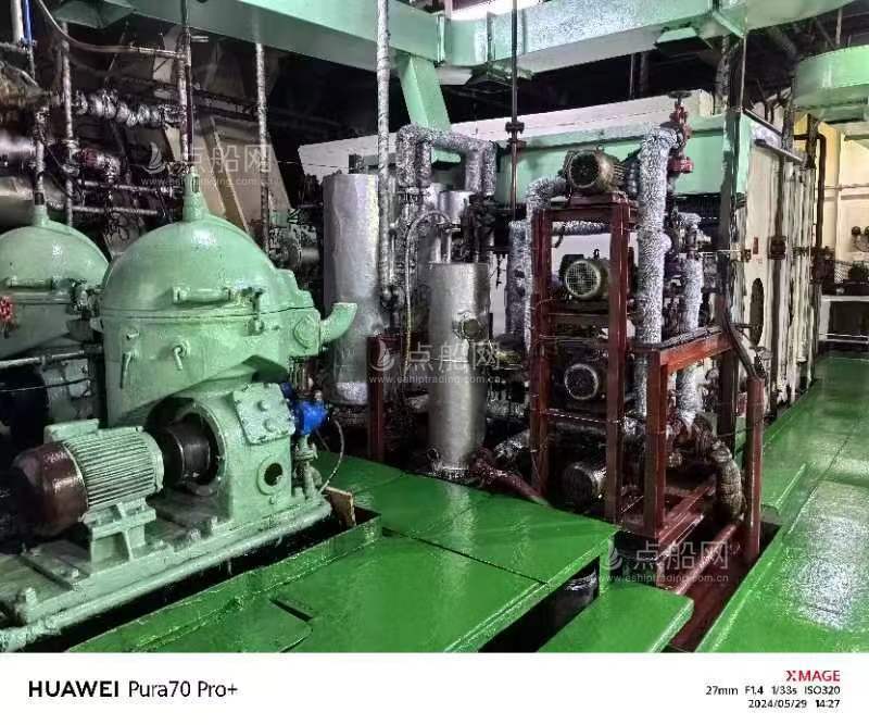 出售684箱集装箱船