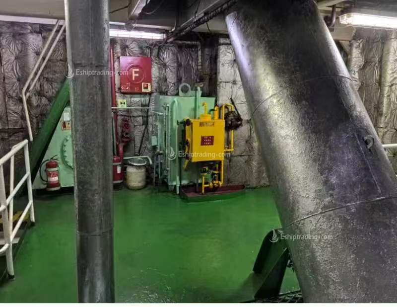 684 TEU Container Ship For Sale