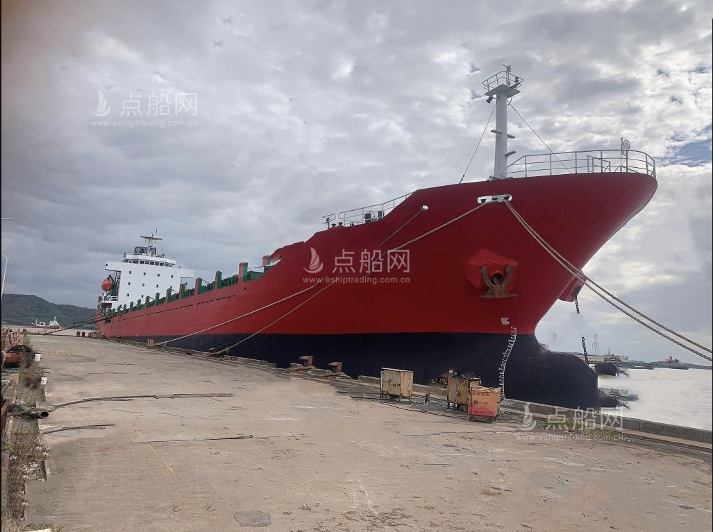 出售684箱集装箱船