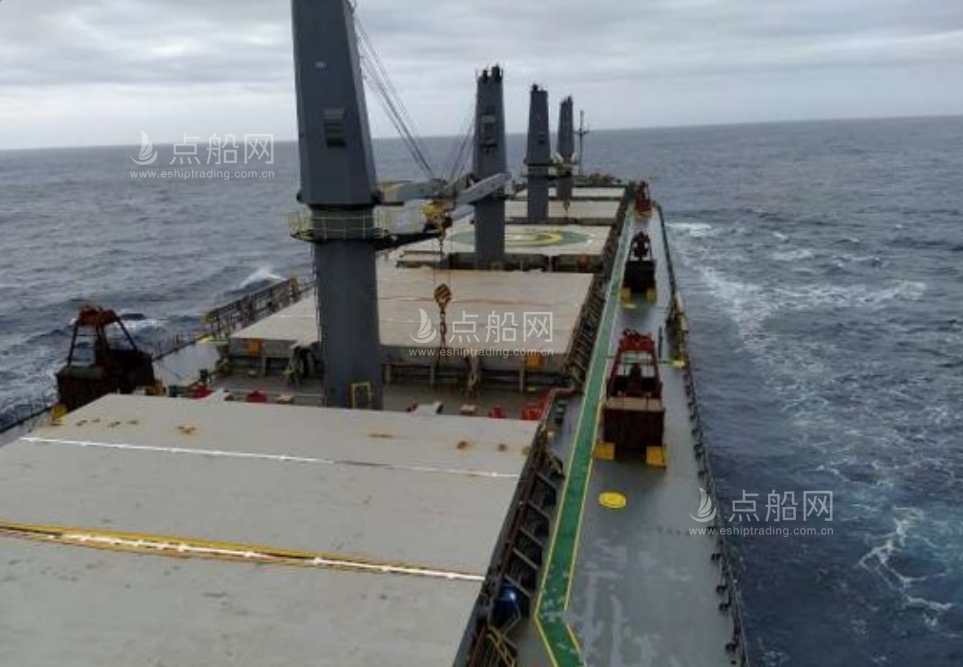 出售60835吨散货船