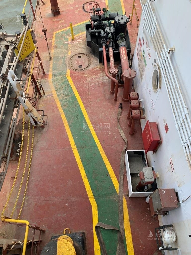 出售56836吨散货船