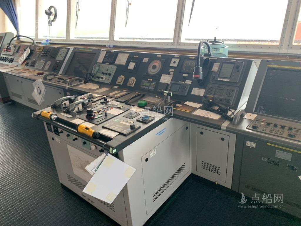 出售56836吨散货船