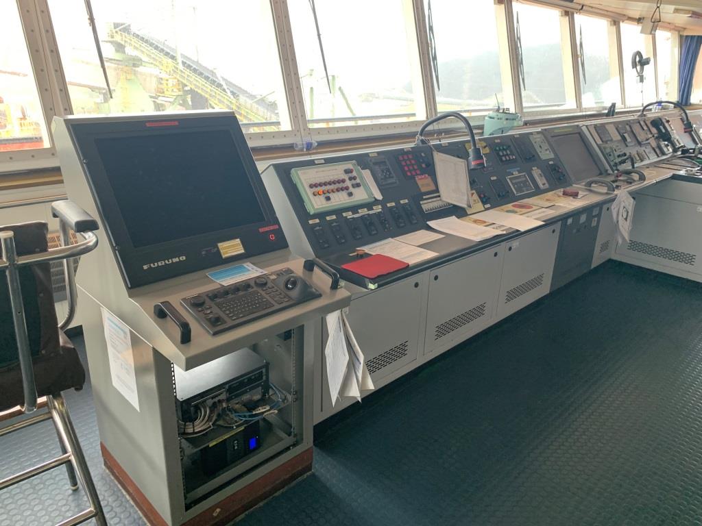 出售56836吨散货船