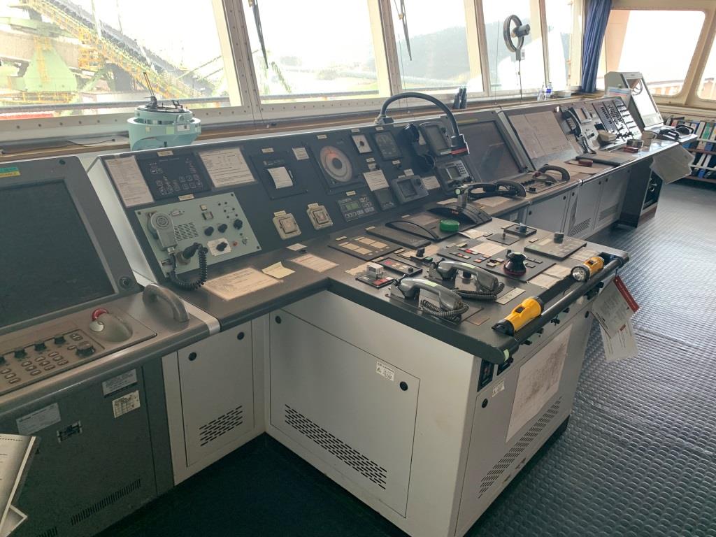 出售56836吨散货船