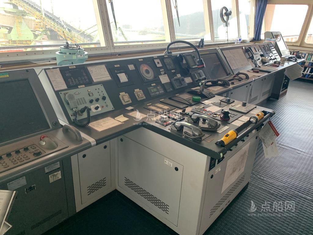 出售56836吨散货船