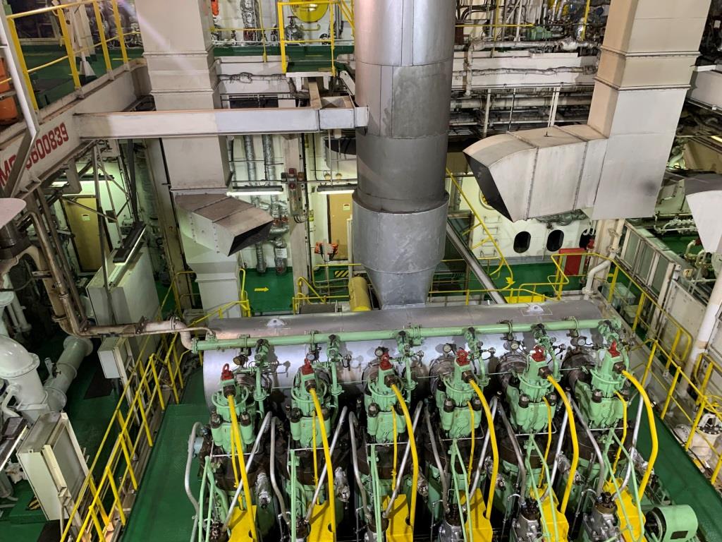 出售56836吨散货船